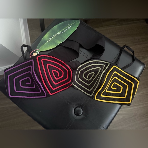 🍃Farm Rio Embroidered Cornelio Top - Picture 4 of 5